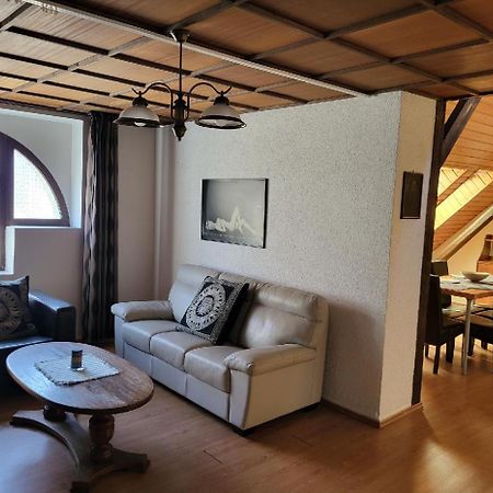 Sunflower Prague Apartments And Suites Екстер'єр фото