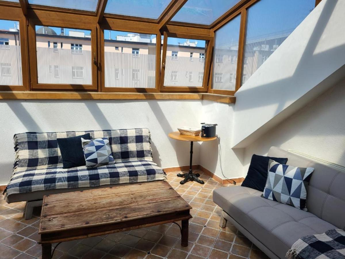 Sunflower Prague Apartments And Suites Екстер'єр фото