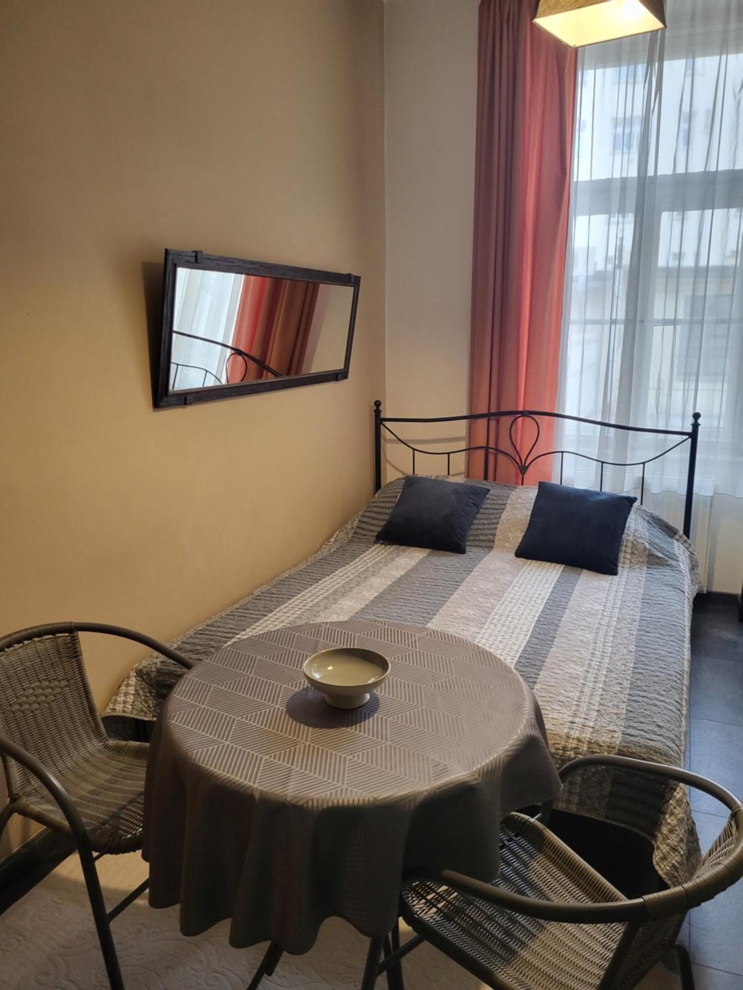 Sunflower Prague Apartments And Suites Екстер'єр фото